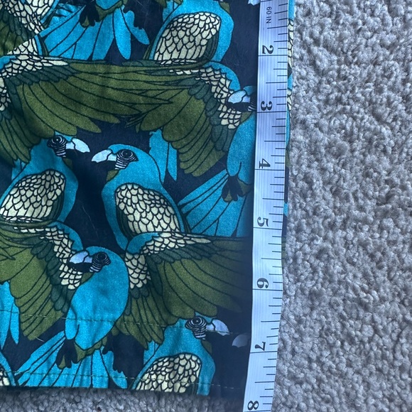 Ditch Plains by Ricky Singh Men’s Blue/Green Parrot Button-Up Shirt - Medium NWT - Picture 9 of 9